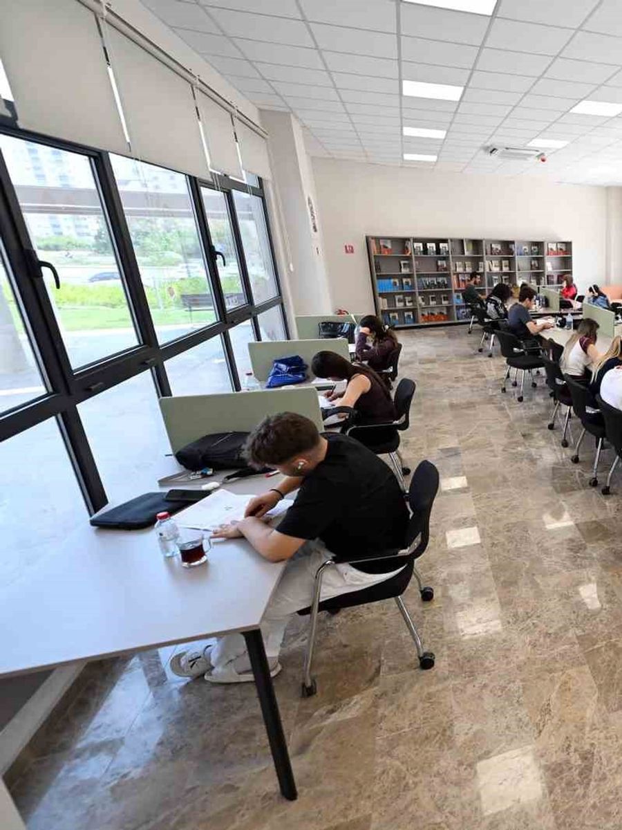 Silifke Sosyal Yaşam Merkezi, her yaştan vatandaşa hizmet veriyor