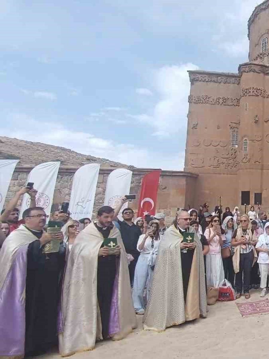 Akdamar Kilisesi’ndeki 14’üncü ayin sona erdi