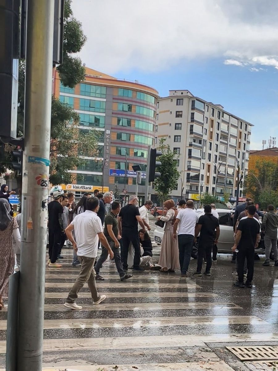 Elazığ’da yayaya çarpan sürücü olay yerinden kaçtı