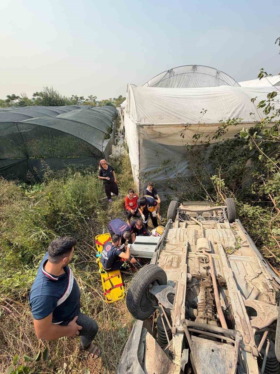 Osmaniye’de otomobil takla attı: 3 yaralı