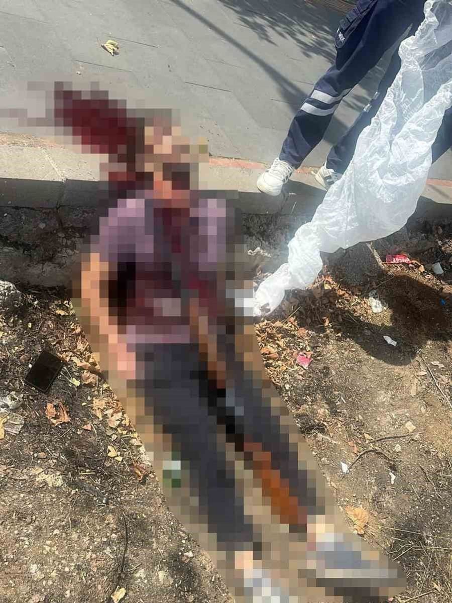 Parkta tüfekle kendini vuran şahıs hayatını kaybetti