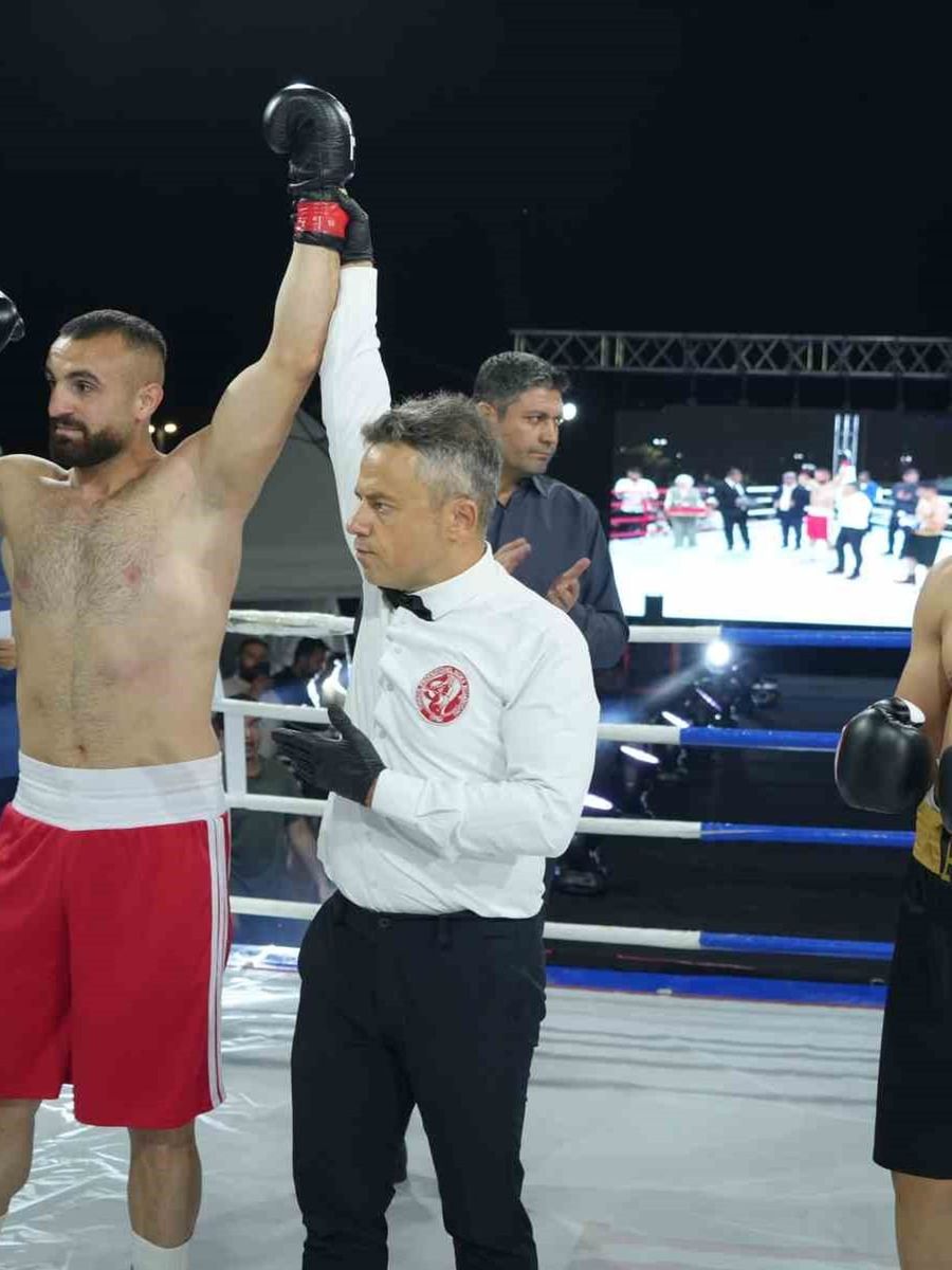Iğdır’da Uluslararası Şampiyon Boks Gecesi düzenlendi