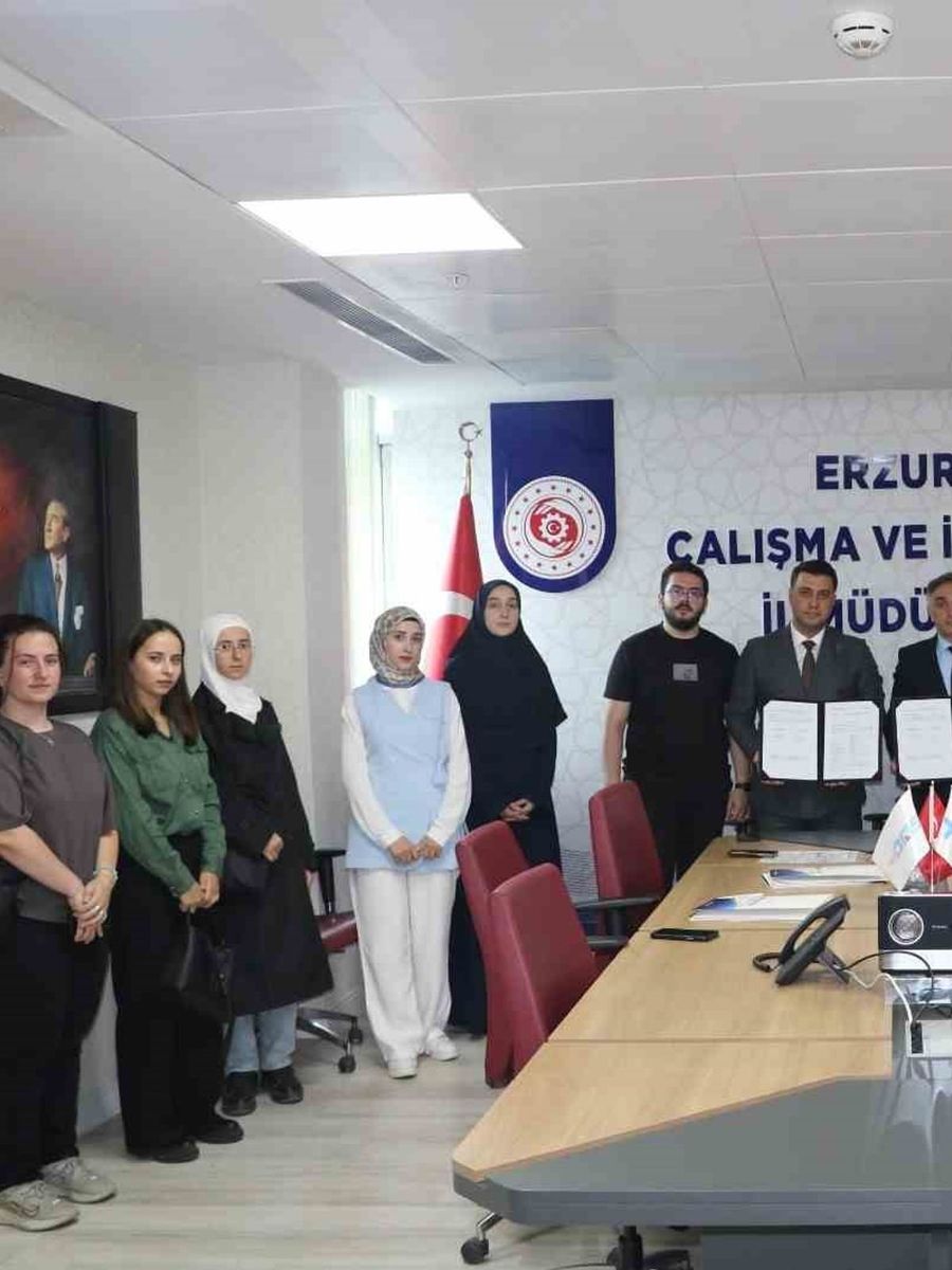 Erzurum Türkiye İş Kurumu, genç eczacılar için mesleki eğitim programı başlattı