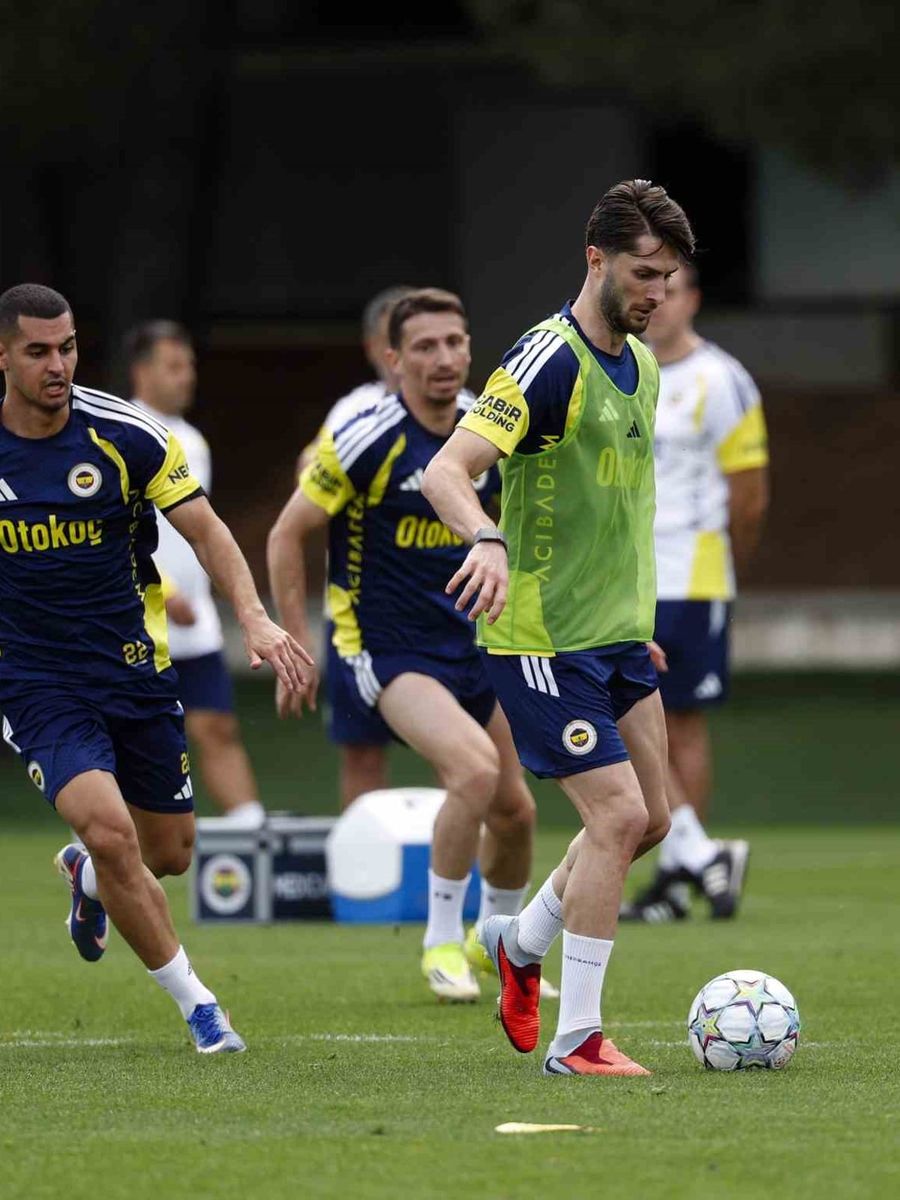 Fenerbahçe’de Roma maçı hazırlıkları devam etti