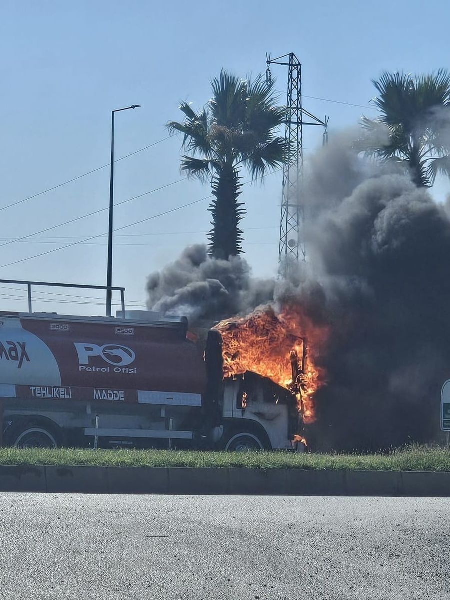 Kahramanmaraş’ta yakıt tankerinde çıkan yangın korkuttu