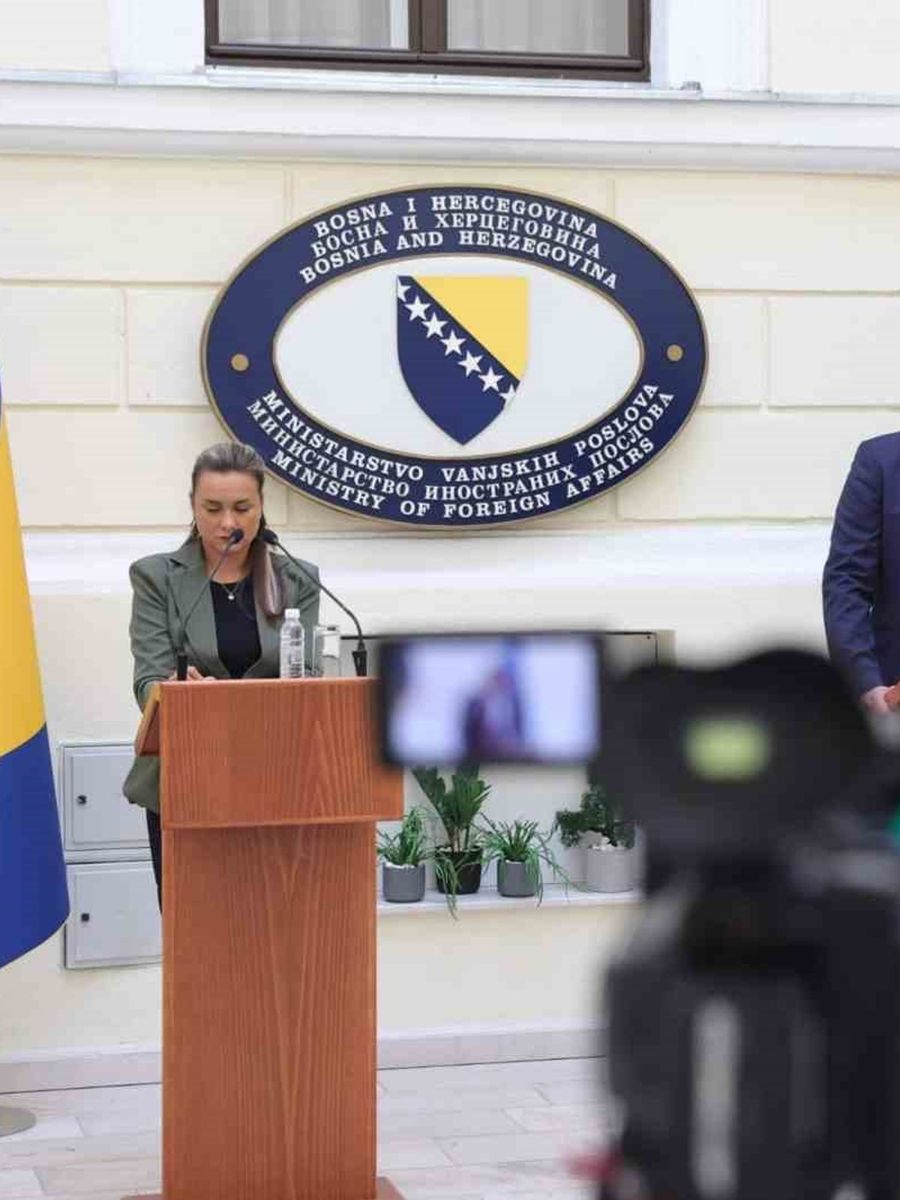 Bosna Hersek Sırbistan ile ilişkileri en alt seviyeye indirme kararı aldı