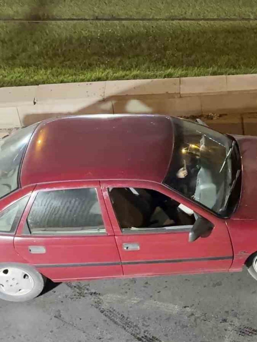 Kayseri’de polisin özverili çalışması, trafiğin kilitlenmesinin önüne geçti