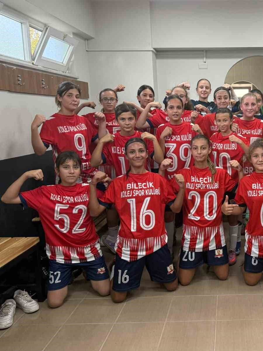 Bilecik Kolej Kız Spor Kulübü deplasmanda farklı kazandı