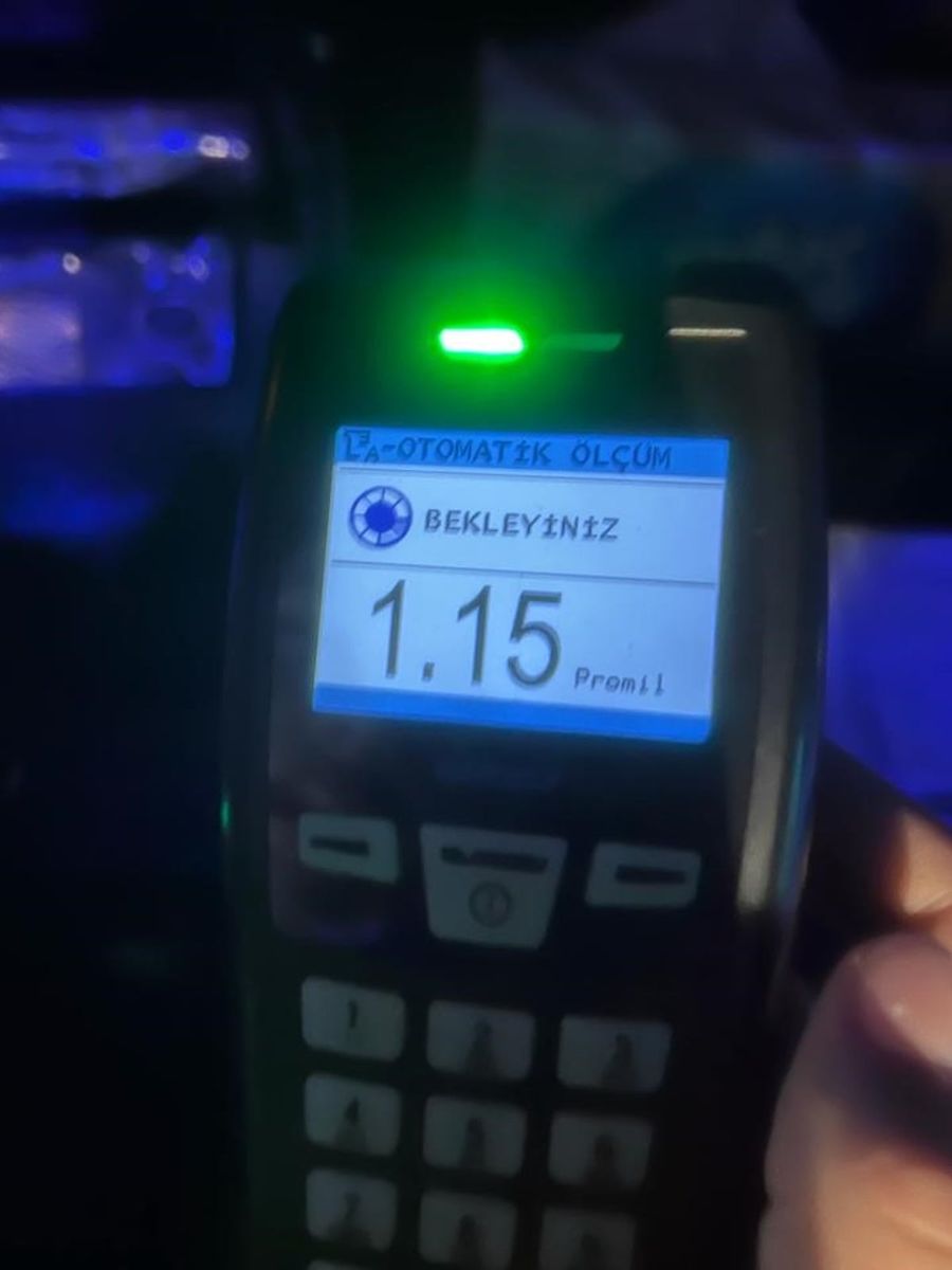 Alkollü sürücü motosikletliye çarptı: 1 yaralı