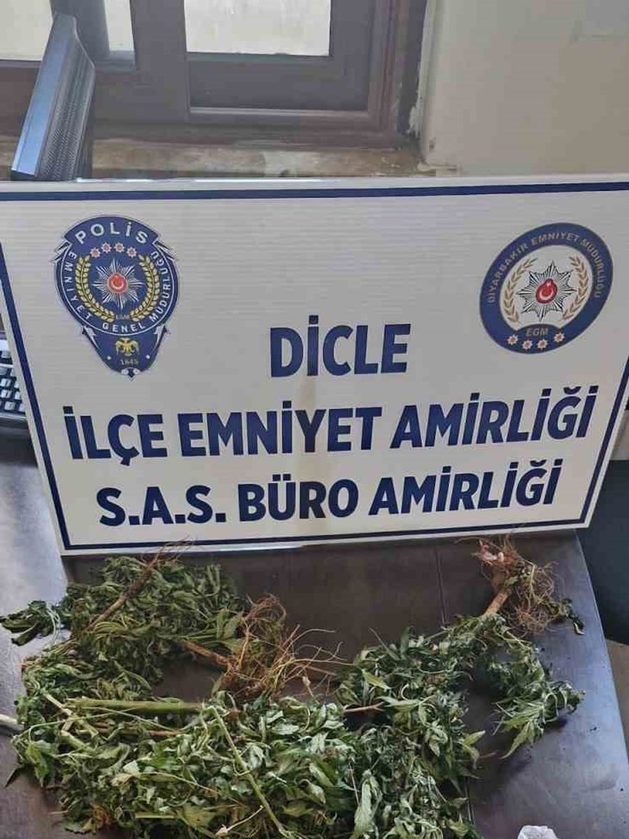 Polisin ’dur’ ihtarına uymadı, üzerinde ve evinde uyuşturucu çıktı