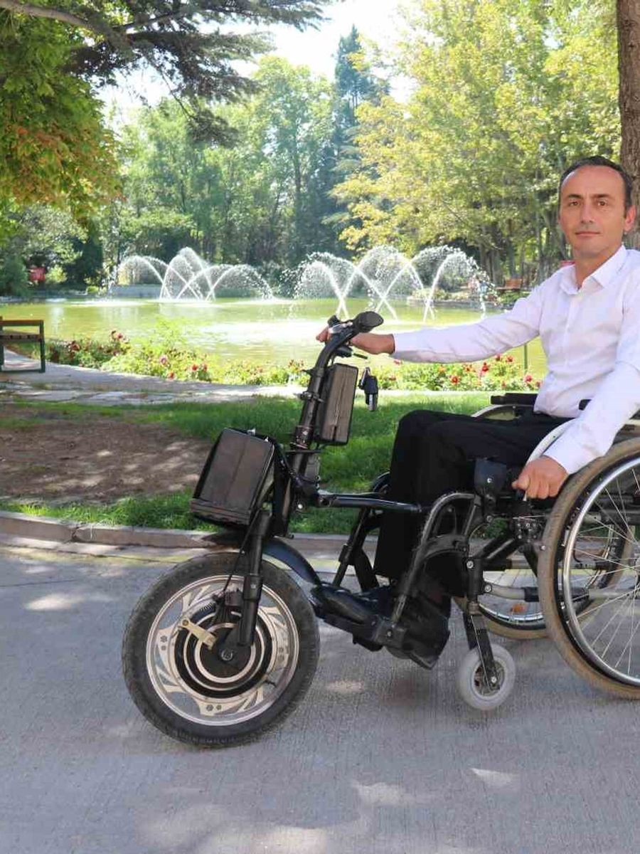 Anadolu Üniversitesi personeli engelleri kendi buluşuyla aştı: 200 bin TL’lik aracı 15 bin TL’ye mal etti