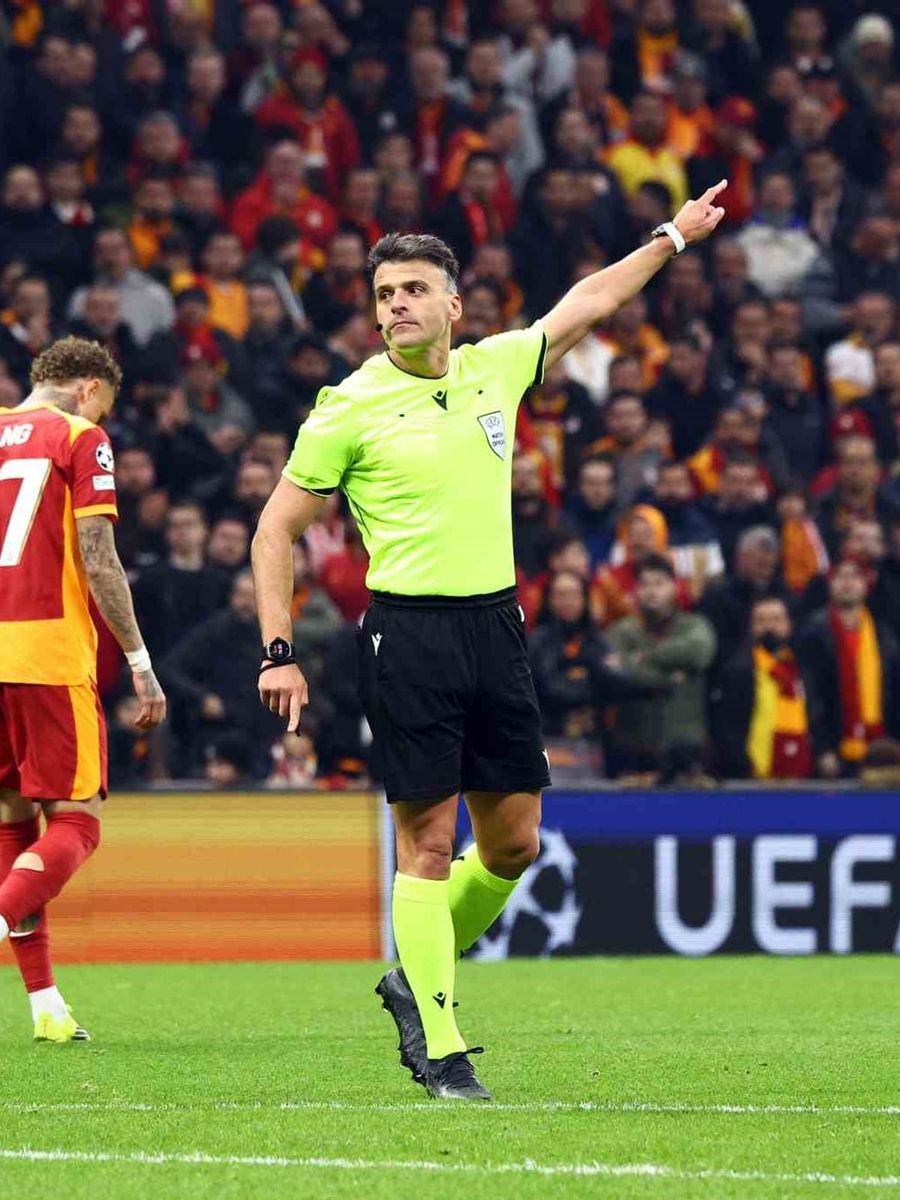Fenerbahçe - Roma maçında İspanyol hakem Jesus Gil Manzano düdük çalacak