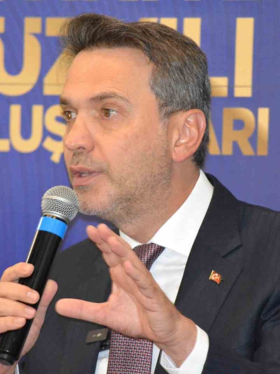 Bakan Bayraktar: "83-84 bin varil günlük üretimlere geldiğimiz bir Gabar’dan bahsediyoruz"