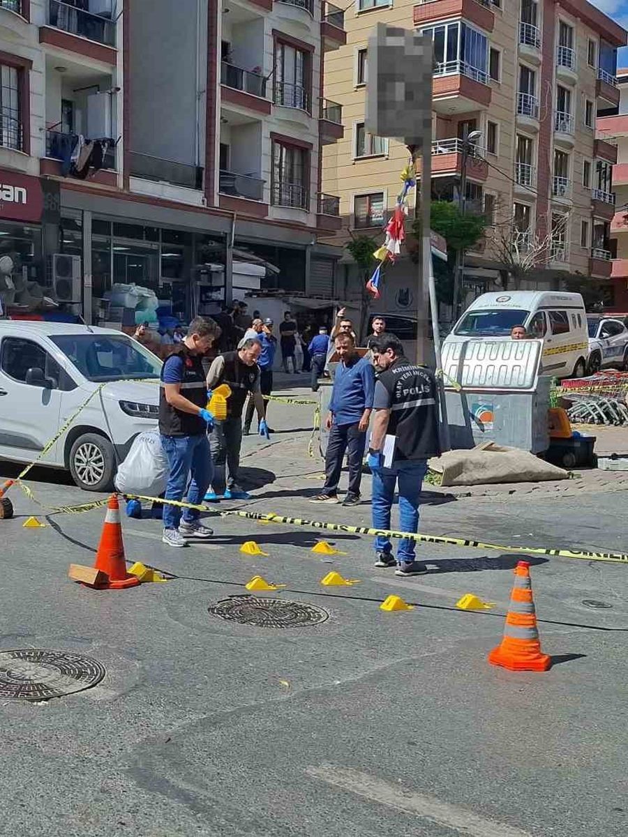 Sancaktepe’de seyir halindeki otomobile silahlı saldırı: 1 ölü