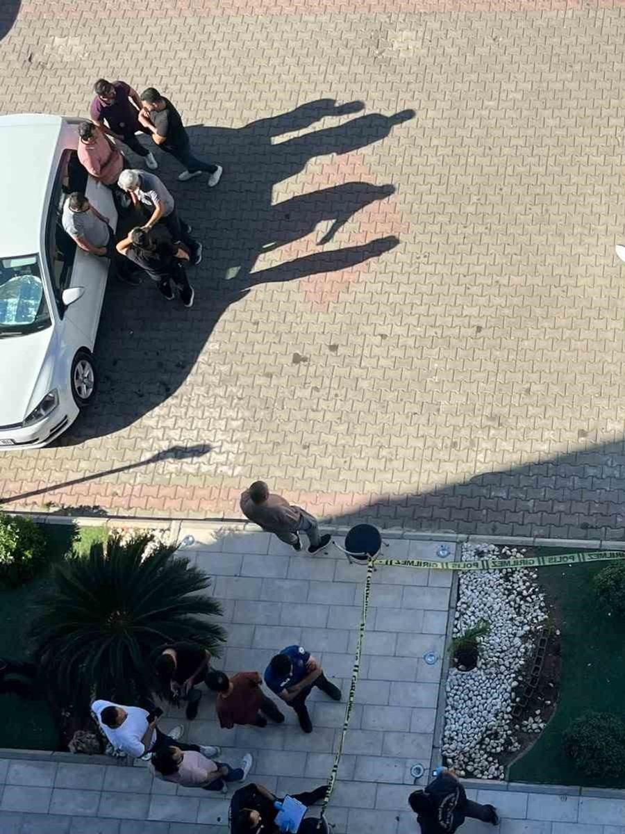 Kahramanmaraş’ta göğsünden çıkardığı tabancayla 2 kadını yaraladı