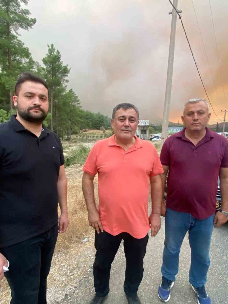 Aksu Belediye Başkanı Yıldırım: "Yön değiştiren rüzgar çalışmaları güçleştiriyor"