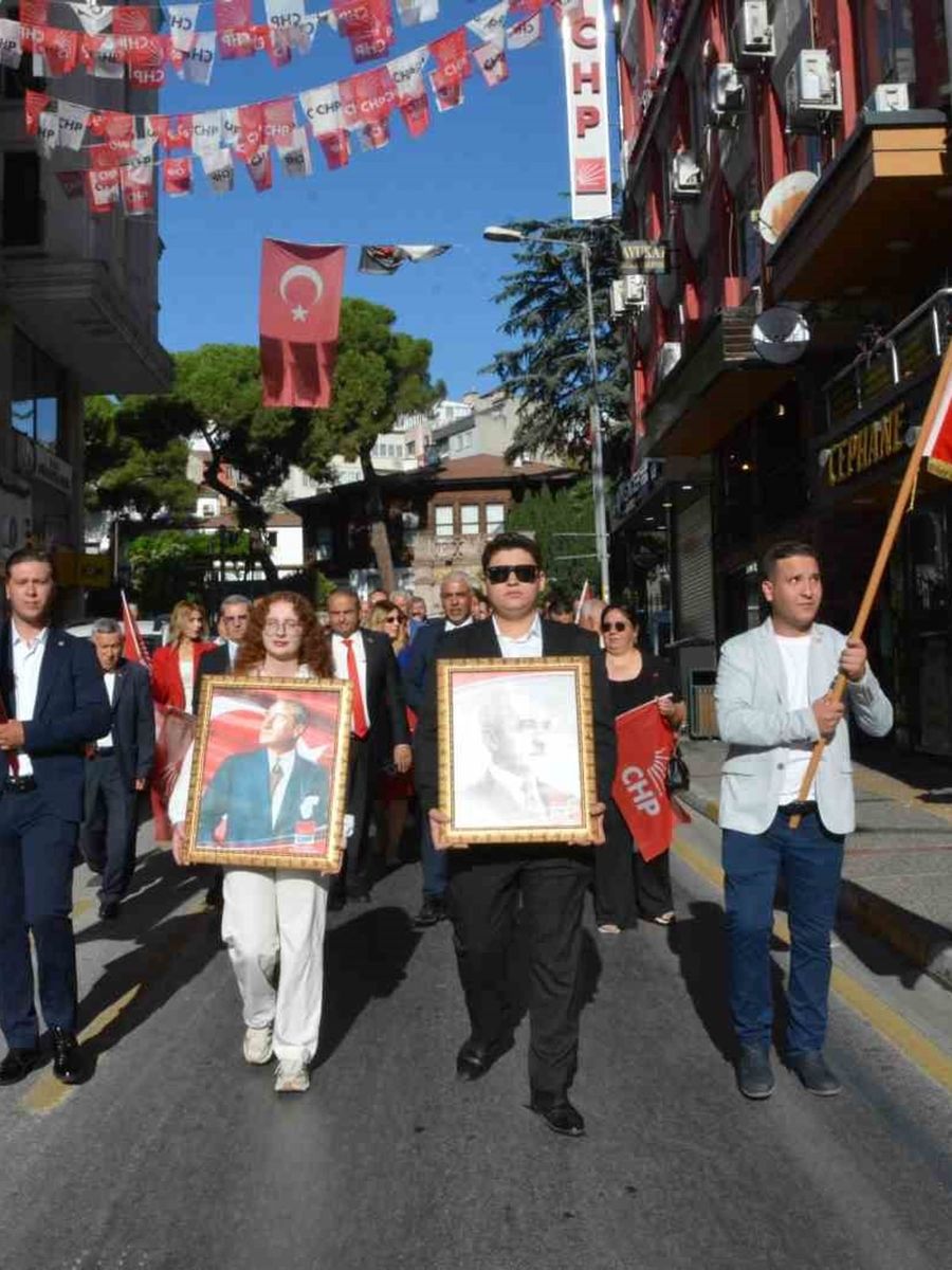 Cumhuriyet Halk Partisi, Balıkesir’de 103’üncü kuruluş yıl dönümünü kutladı