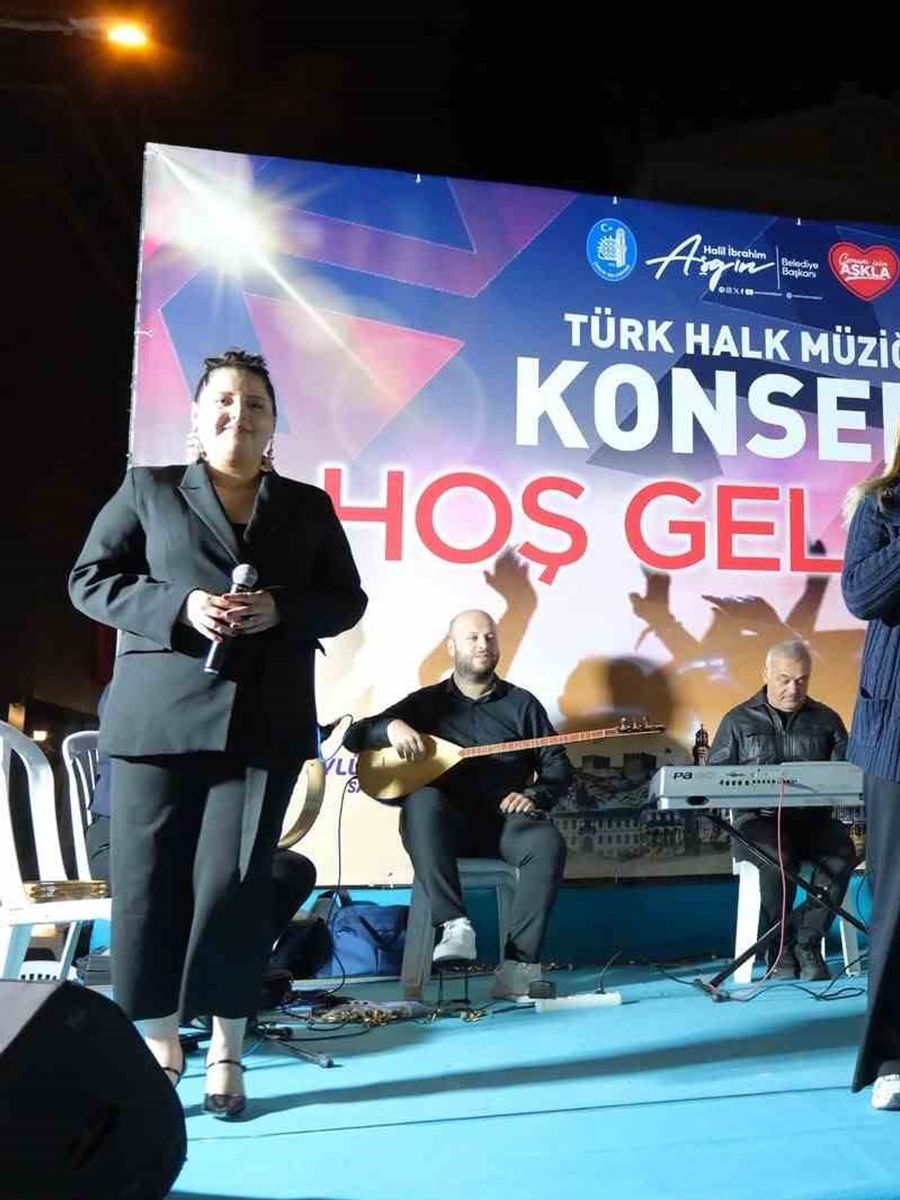 Çorum Belediyesi’nin mahalle şenliğinde vatandaşlar unutulmaz bir akşam yaşadı