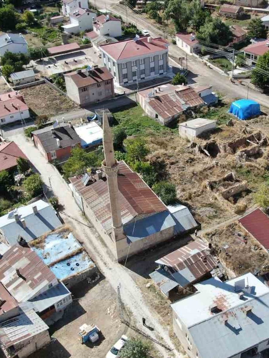 Eski kilise 42 yıldır cami olarak hizmet veriyor
