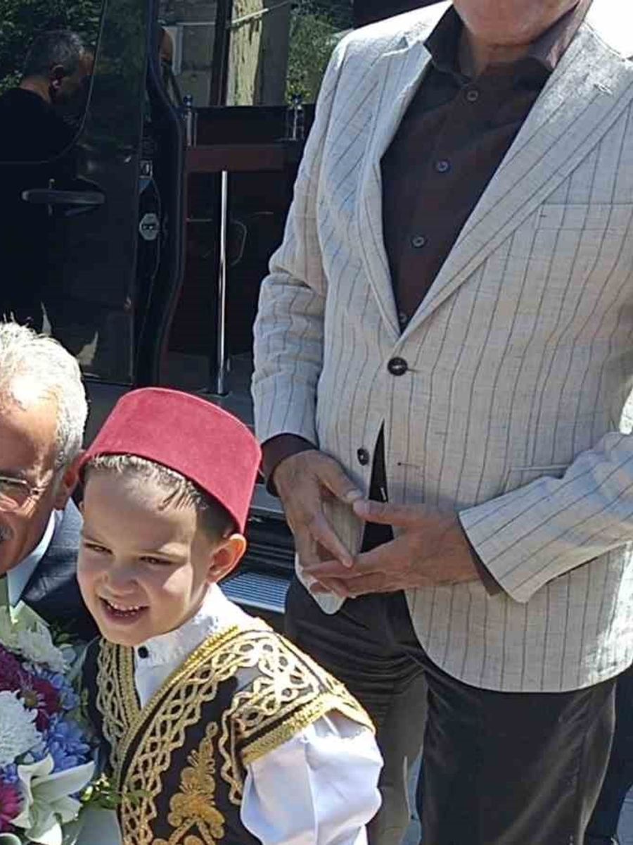 Bakan Uraloğlu, "En iyi yaptığımız iş insanların gönlüne köprü kurmak"