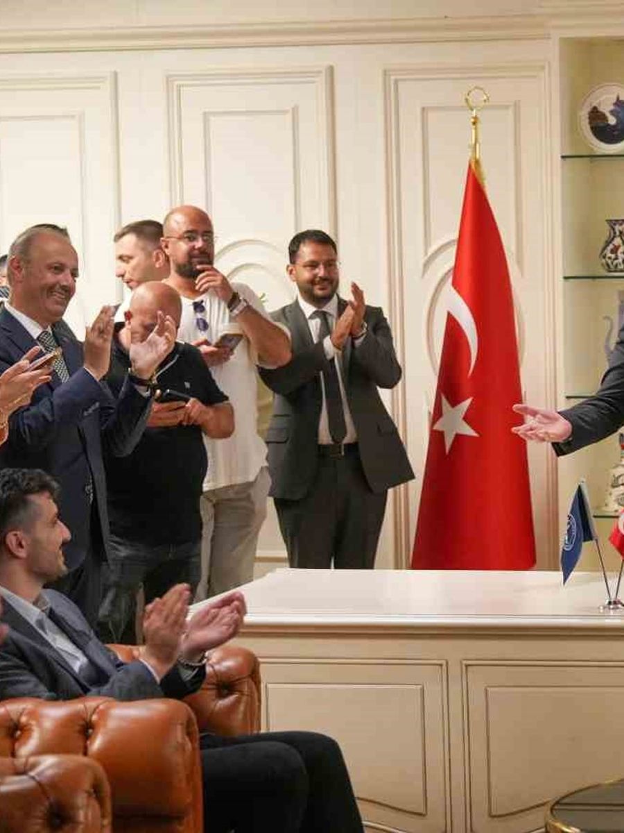 Üsküdar Belediye Başkanvekili Dündar Ziya Gültekin görevine başladı