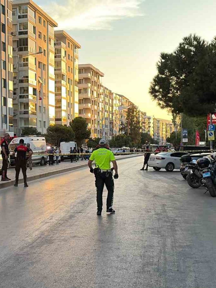 Güvenlik görevlisinin silahıyla 5 kişiyi rehin almış