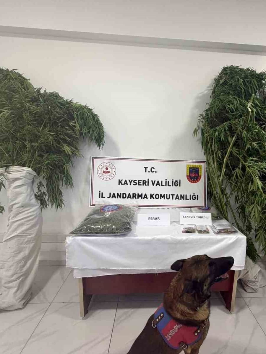 Kayseri’de 15 yıl kesinleşmiş hapis cezasıyla aranan şahıs yakalandı