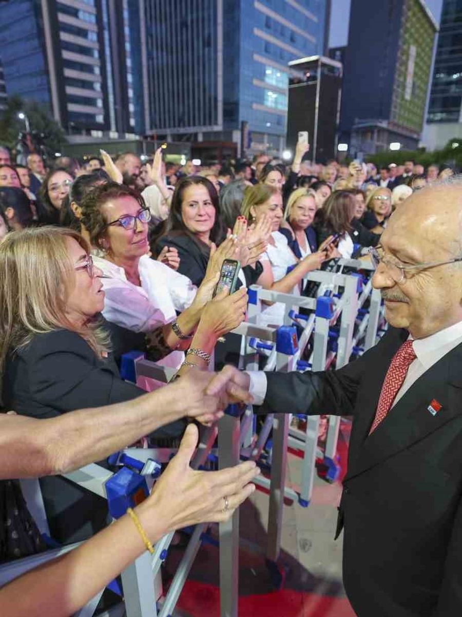 CHP Genel Başkanı Kılıçdaroğlu: "Türkiye’nin sorunlarının çözülmesi için her türlü katkıyı vermeye hazırız"