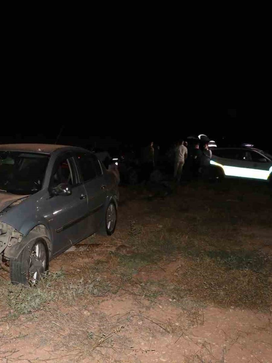Kilis-Hatay yolunda motosiklet ile otomobil çarpıştı: 2 yaralı