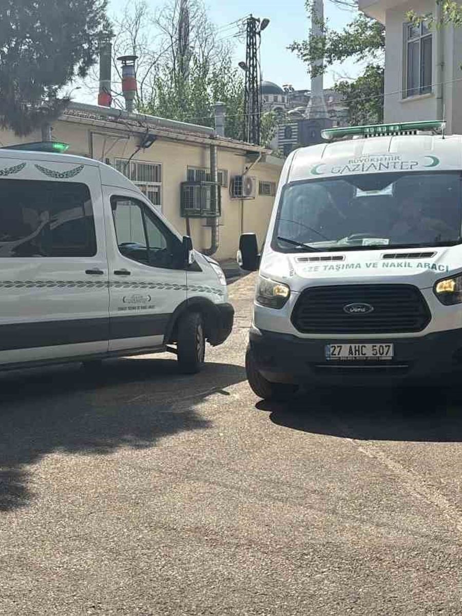 Halı yıkarken elektrik akımına kapılan 2 kadının cenazesi teslim edildi