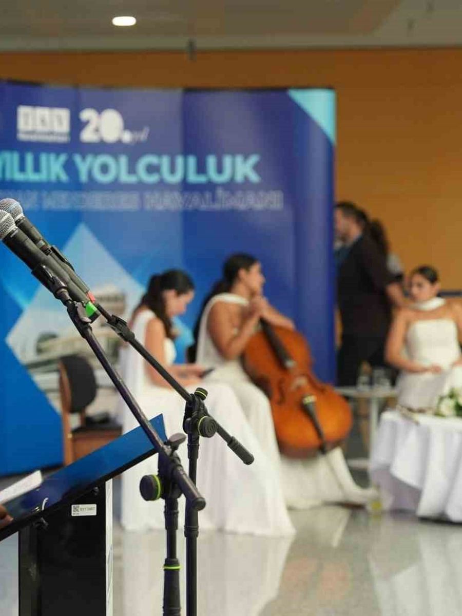 TAV Havalimanları İzmir’de 20. yılını kutluyor