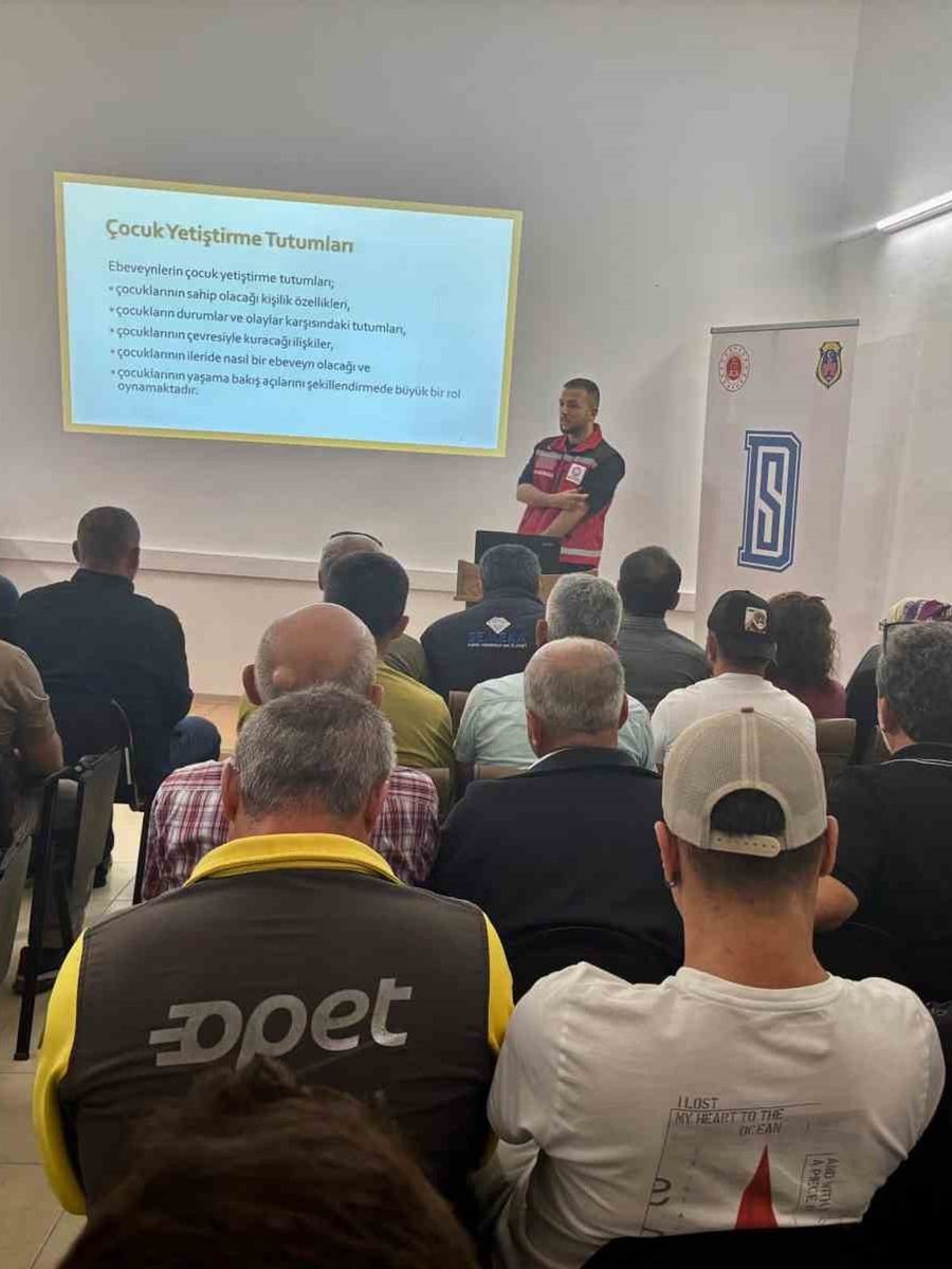 Sinop’ta çocuk yetiştirme tutumları anlatıldı