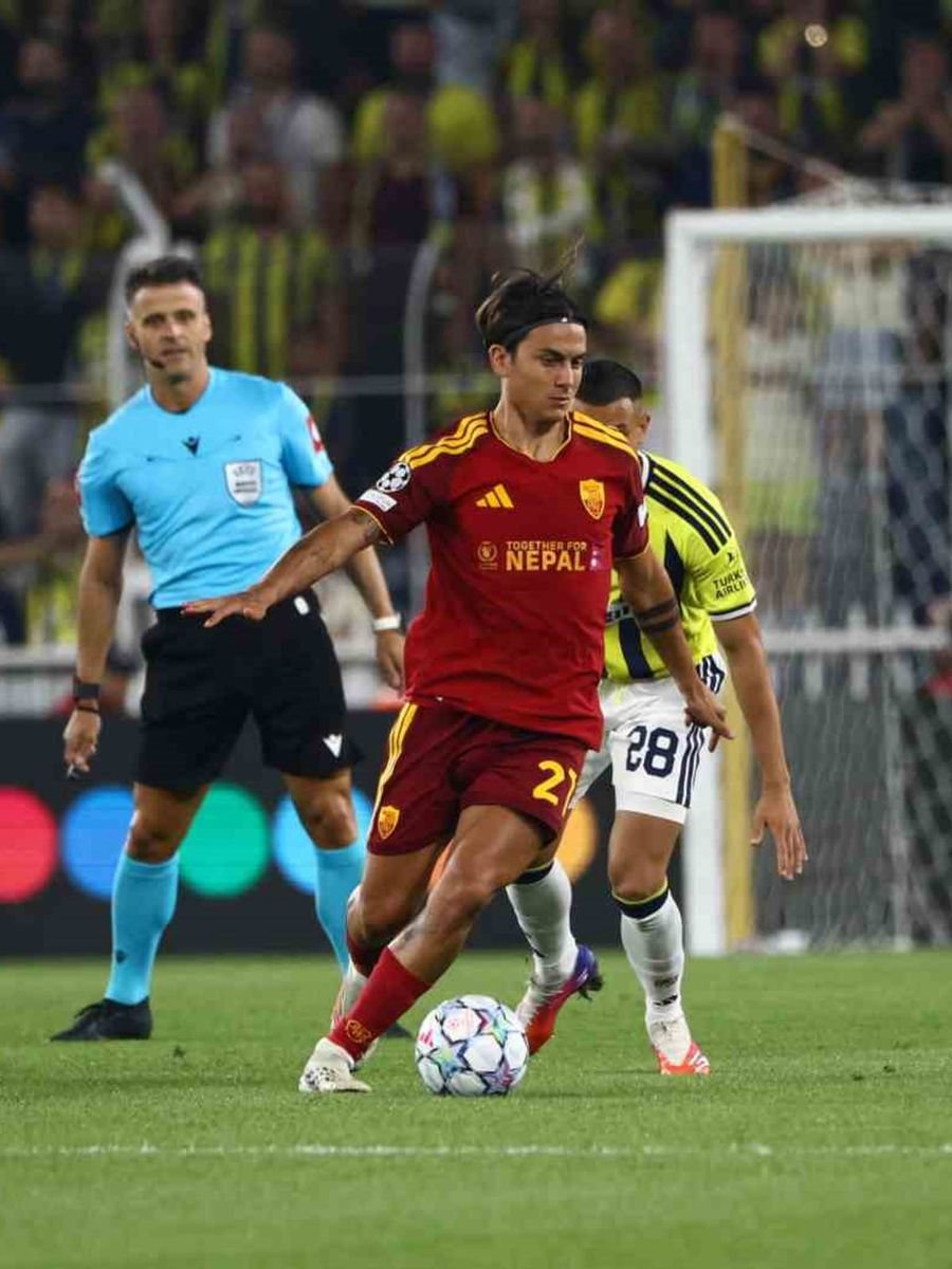 UEFA Şampiyonlar Ligi: Fenerbahçe: 0 - Roma: 0 (Maç devam ediyor)