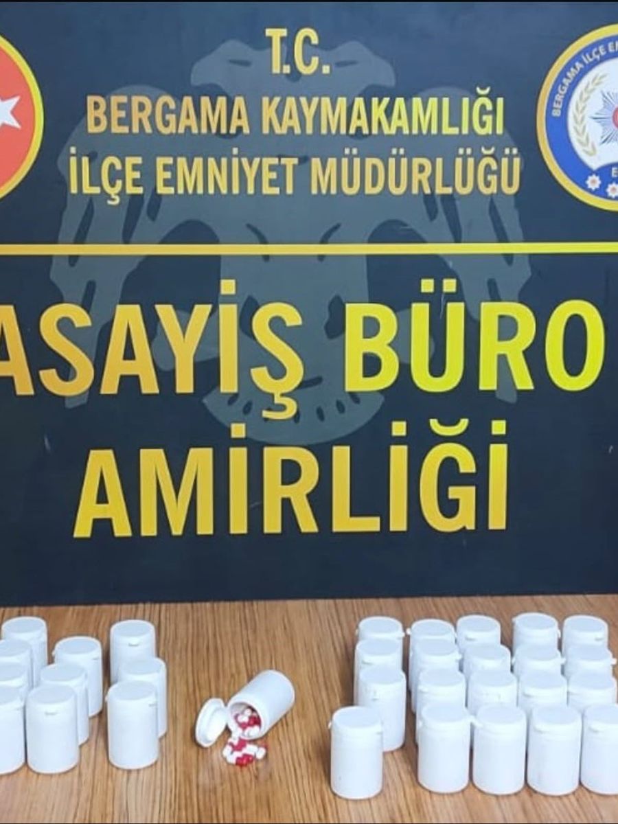 İzmir’de uyuşturucu operasyonunda 2 şüpheli tutuklandı