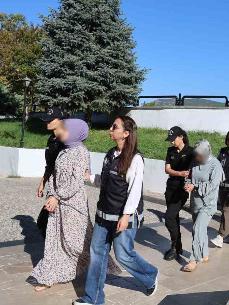 FETÖ’cülerin kaçış planı suya düştü: 8 tutuklama