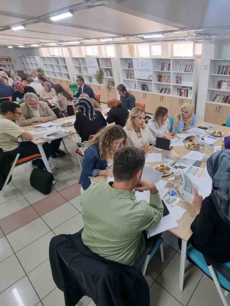 Ladik’te akran zorbalığına karşı model eğitmen kapasitesi geliştirildi