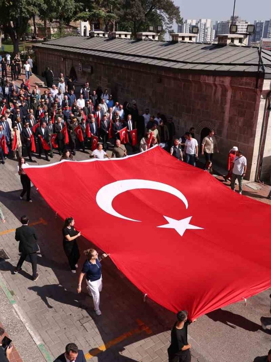 Bursa’nın kurtuluşu coşku ve gururla kutlandı