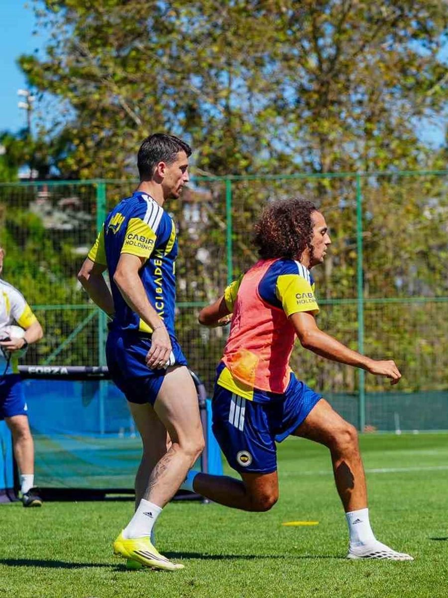 Fenerbahçe’de İsmail Kartal antrenmanda yer almadı