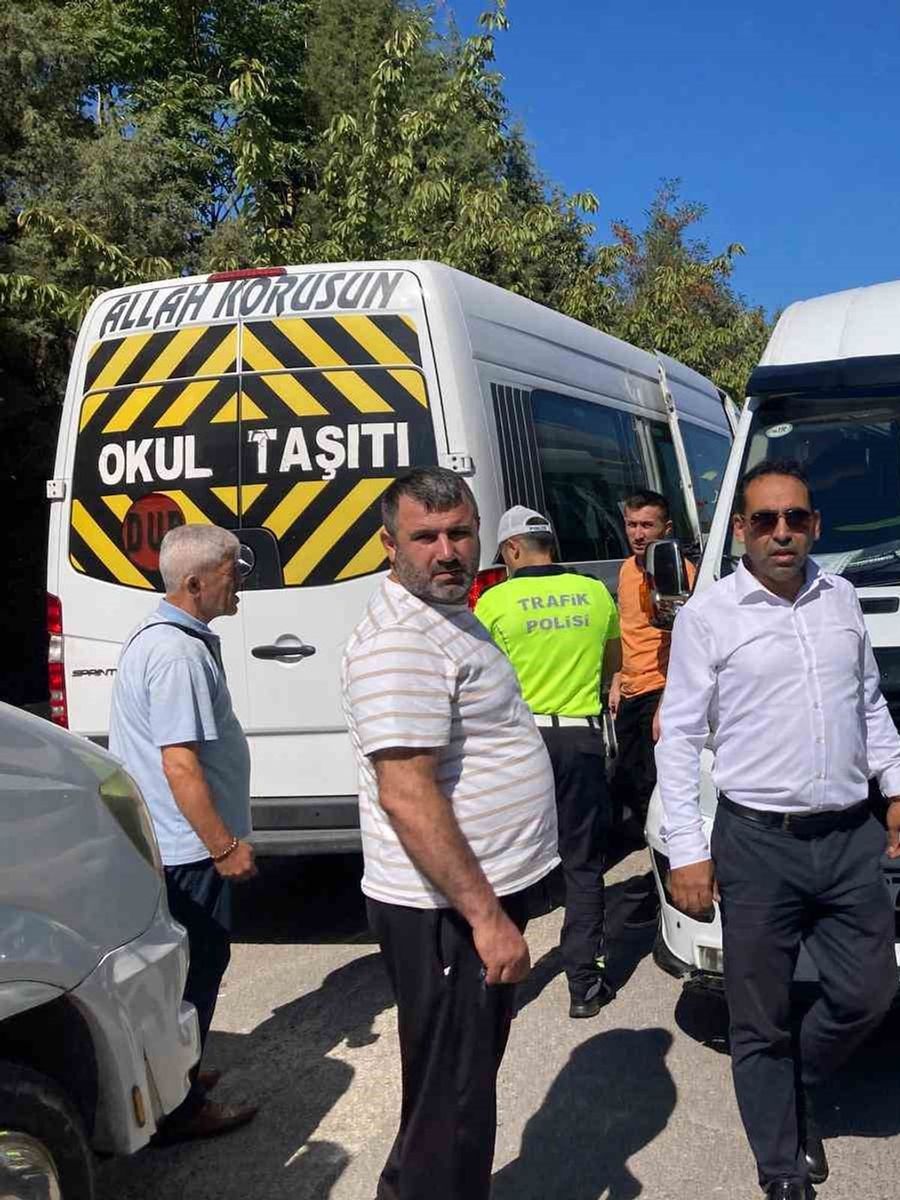 Zonguldak’ta öğrencilerin güvenliği için servis araçlarına sıkı denetim