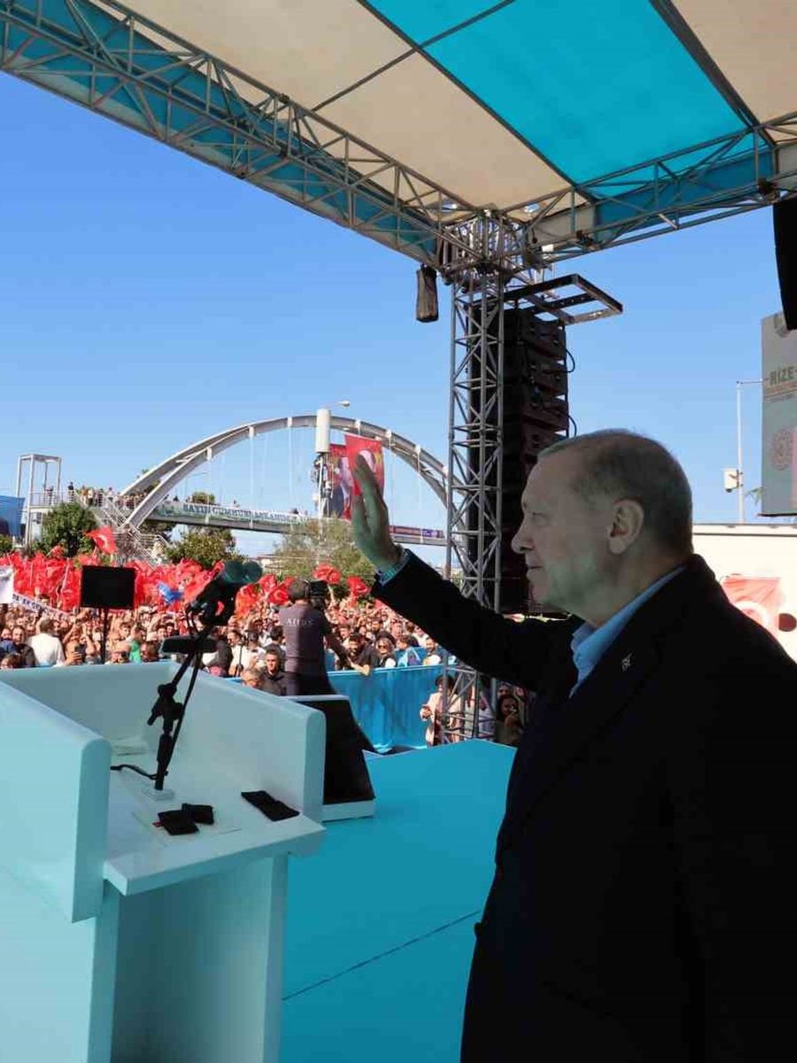 Cumhurbaşkanı Erdoğan: "Muhalefetin ne dediği ile ne yaptığı ile ilgilenmiyoruz"