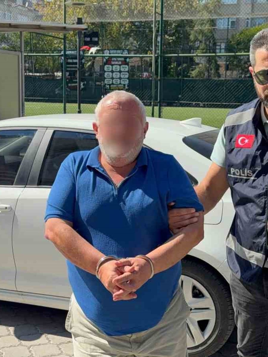 Marketten aldığı ürünleri satın almış gibi iade etmek istedi, bıçak çekip 7 bin lira gasp etti