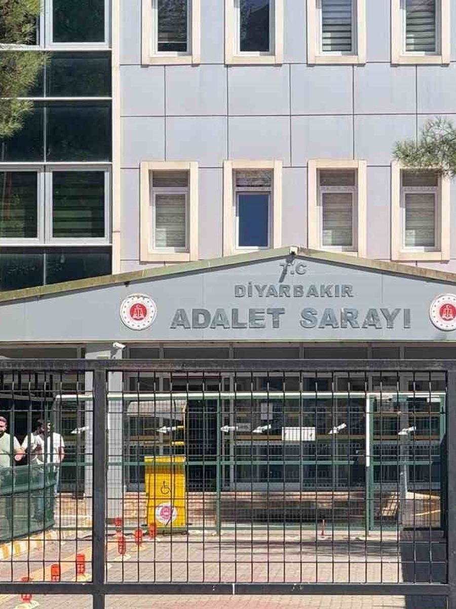 Eşini öldüren sanık: "Nabzına baktım çalışsa hastaneye götürecektim"