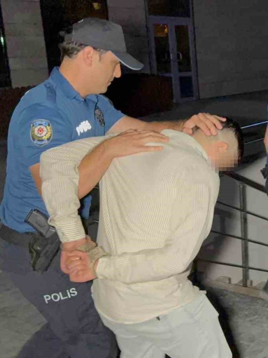 Biletsiz yolcuları uyardığı için otobüs şoförüne saldıran 3 kişi tutuklandı