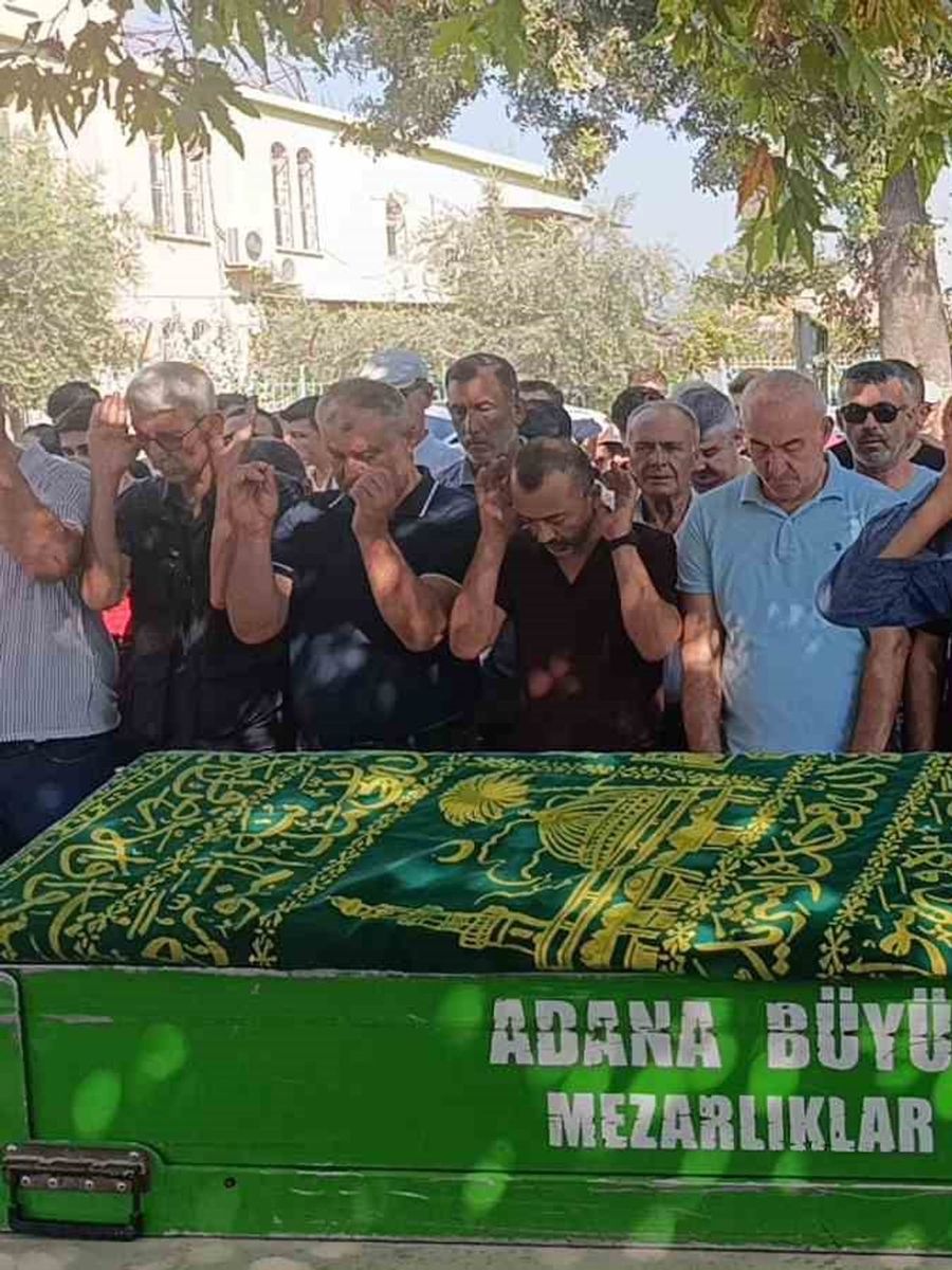 Motosiklet kazasında hayatını kaybeden 17 yaşındaki Ayaz, son yolculuğuna uğurlandı