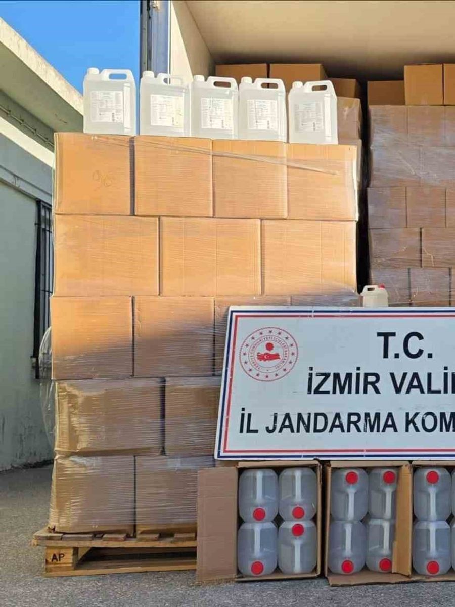 İzmir’de sahte içki tacirlerine jandarmadan ağır darbe