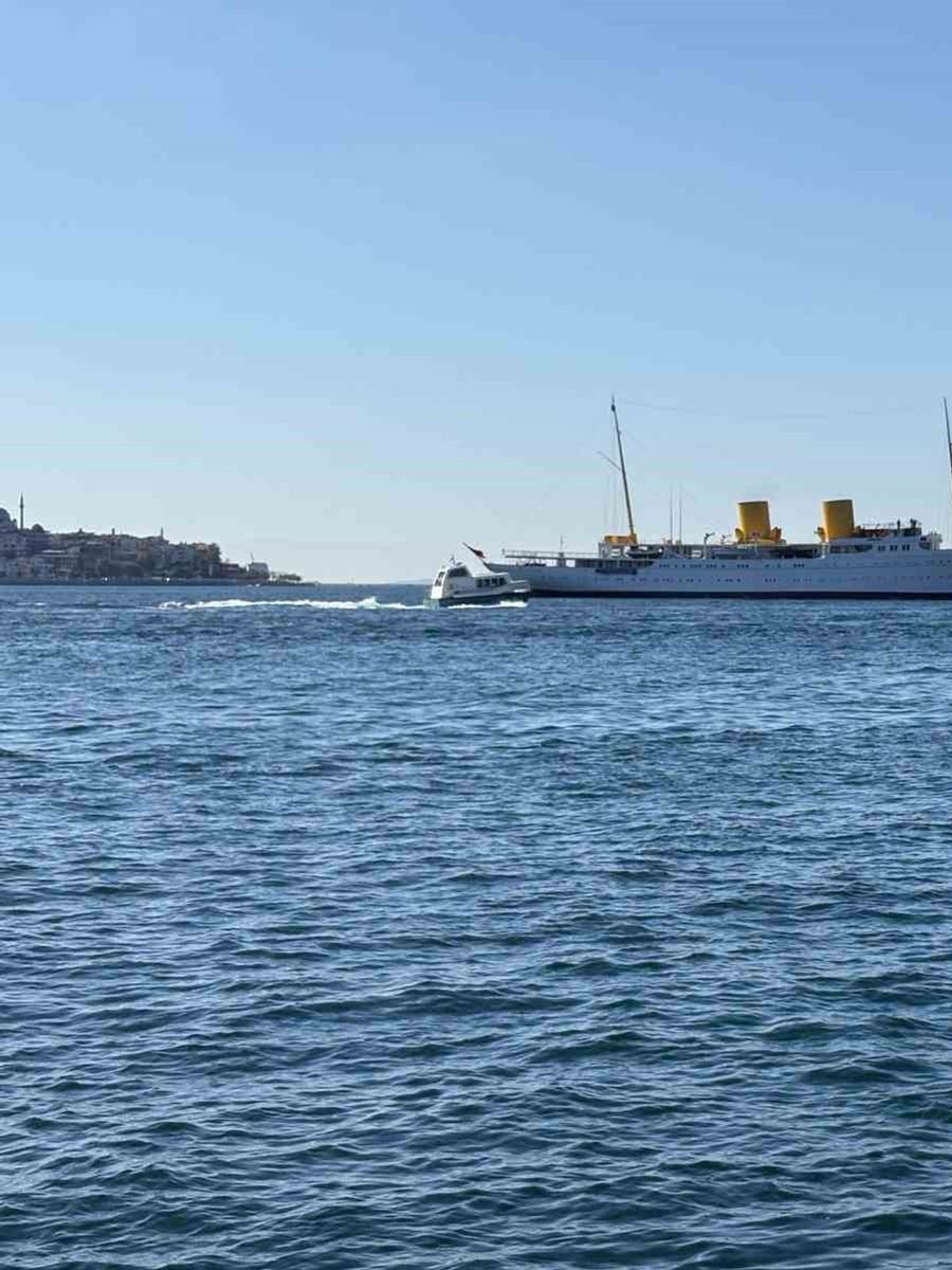 TCG Savarona eğitim gemisi İstanbul’da