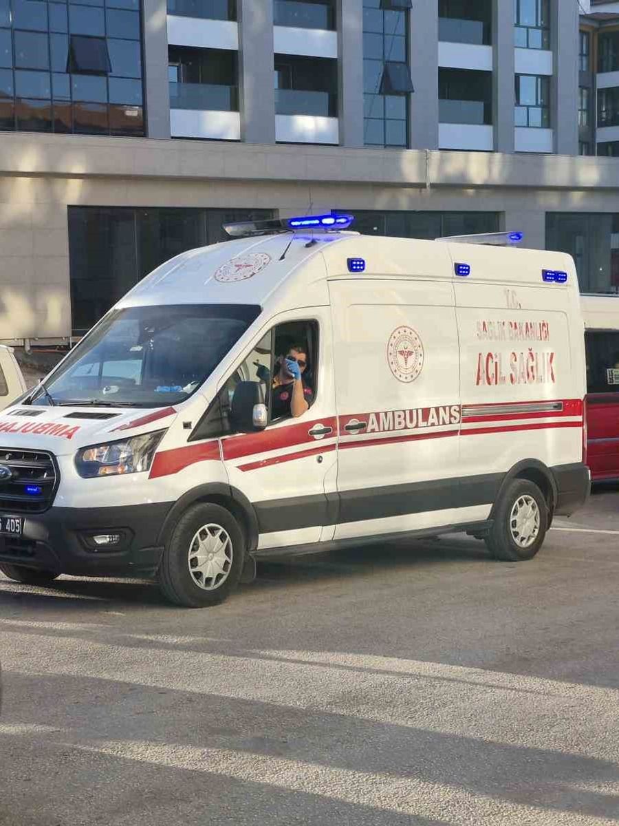 Eskişehir’de bir aracın çarptığı 12 yaşındaki çocuk yaralandı