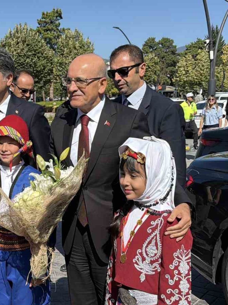 Hazine ve Maliye Bakanı Mehmet Şimşek Bolu’ya geldi