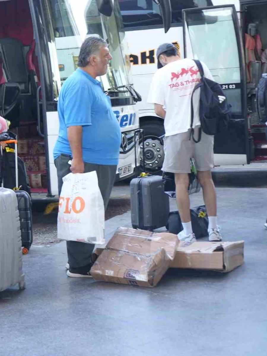 Üniversite için Antalya’ya geldiler, yurtlarına kadar eşlik edildi