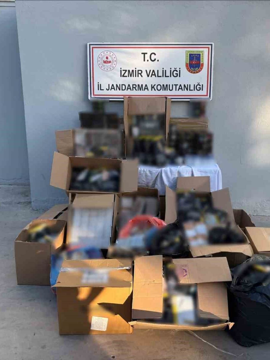 İzmir’de jandarmadan kaçak tütün operasyonu: 250 bin TL’lik ürün ele geçirildi